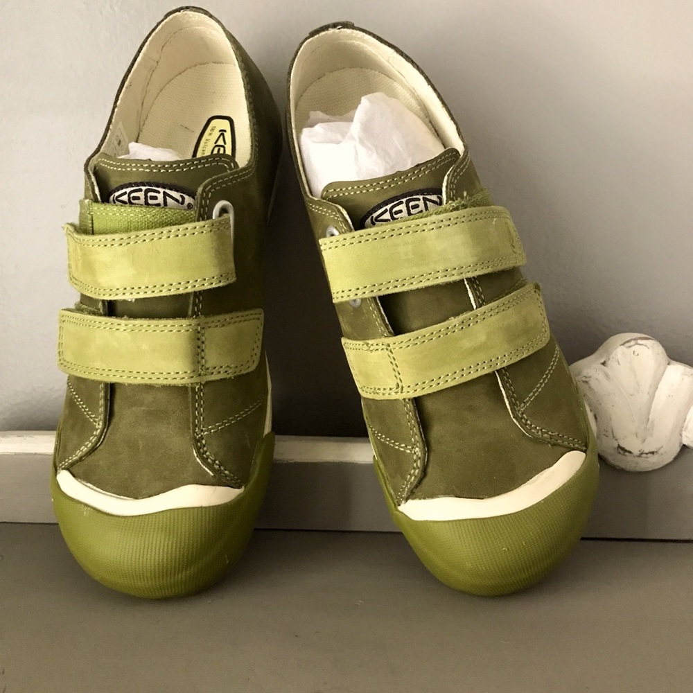 NEW KEEN OLIVE SUEDE DOUBLE STRAP VELCRO SHOES SNEAKERS BIG KIDS